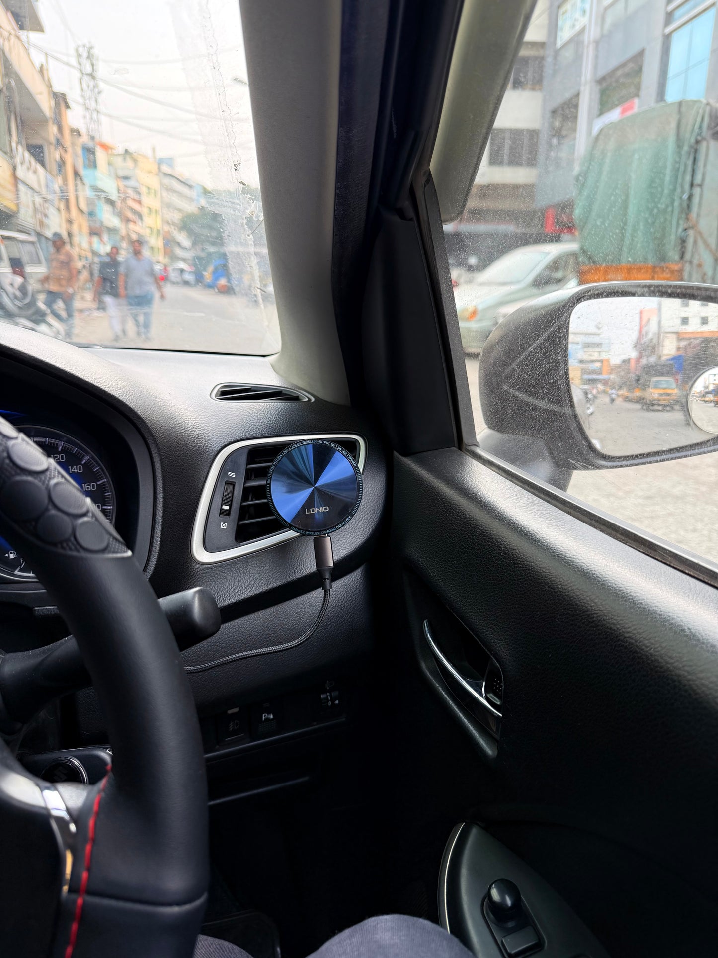 Car Magnetic Wireless Charging Mobile Holder Driving Navigation & Charging 2 in 1